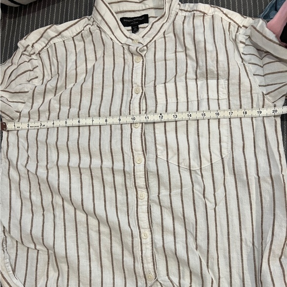 White color and Medium size - Picture 3 of 5